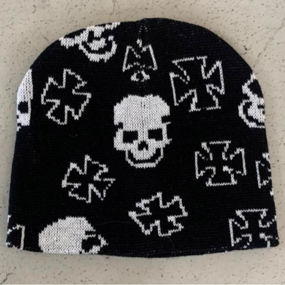Y2K skull and cross beanie